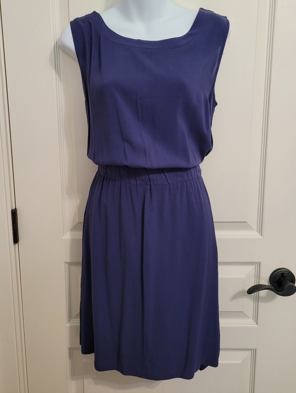 Faded Glory Sleeveless Blouson Style Tank- Sz L, Peri Night (Blue), EUC